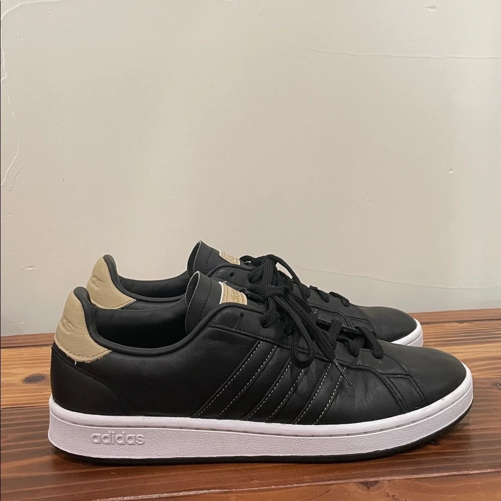 adidas Neo Grand Court Black Gold Men’s Leather Sneakers Size 9.5